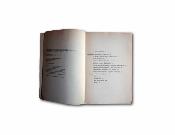 Charles Jencks, Modern Movements in Architecture, 1973