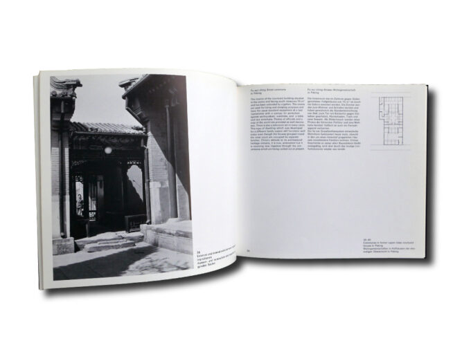 China-Court-Houses-Hof-Hauser-auk Sample spread from Courtyard House in China