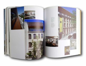 Sample spread of the book Dietrich Untertrifaller Bauten Projekte