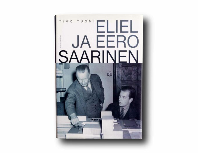 Photo showing the book Eliel ja Eero Saarinen