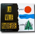 Photo showing the book La Ville Radieuse