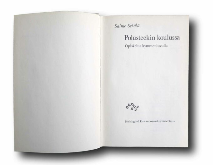 Polusteekin-koulussa-etu Photo showing a sample spread of the book Polusteekin koulussa: Opiskelua kymmenluvulla