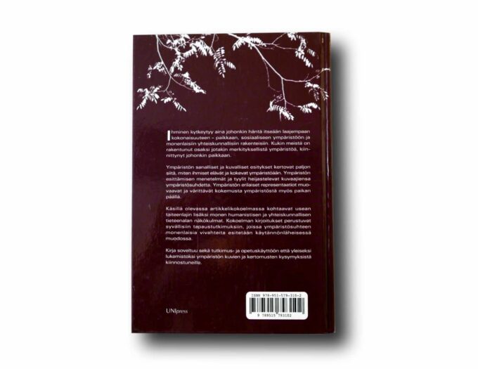 Photo showing a sample spread of the book Ympäristö täynnä tarinoita