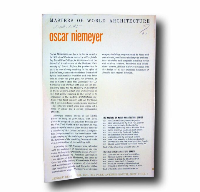 Photo showing a sample spread of the book Oscar Niemeyer